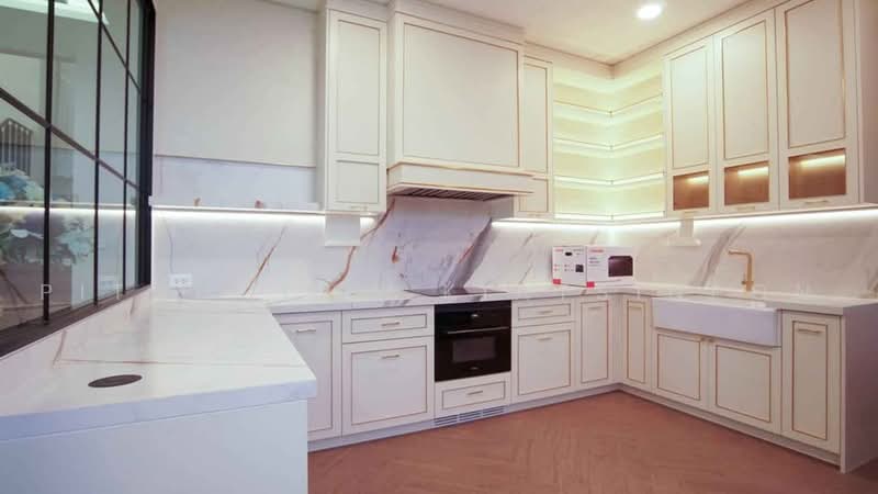 Nantawan Rama 9 - New Krungthepkreetha, Bangkok, Saphan Sung, Bangkok, 4 Bedrooms, 378 sqm, Single Detached House For Rent, by Pitchocha Kiatsinpon, 500465282 - DDproperty.com