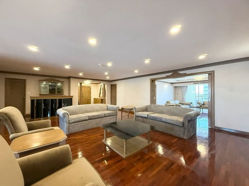 Wattana Heights, Bangkok, Sukhumvit Road, Khlongtoei Nua, Watthana, Bangkok, 3 Bedrooms, 331 sqm, Condo For Rent, by LINE @firststep, 500465292 - DDproperty.com