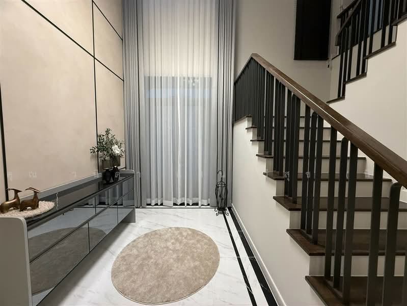 Setthasiri Wongwaen-Chatuchot, Bangkok, 1353 Sam Wa Tawan Tok, Sam Wa Tawan Tok, Khlong Sam Wa, Bangkok, 5 Bedrooms, 450 sqm, Single Detached House For Sale, by คุณ วนิดา แสนทวีสุข (นิ), 500465310 - DDproperty.com