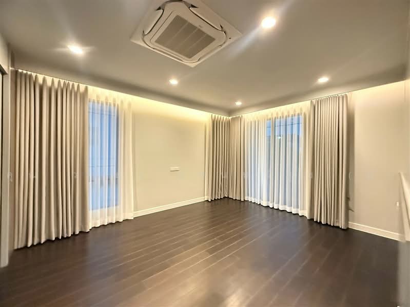 Setthasiri Wongwaen-Chatuchot, Bangkok, 1353 Sam Wa Tawan Tok, Sam Wa Tawan Tok, Khlong Sam Wa, Bangkok, 5 Bedrooms, 450 sqm, Single Detached House For Sale, by คุณ วนิดา แสนทวีสุข (นิ), 500465310 - DDproperty.com