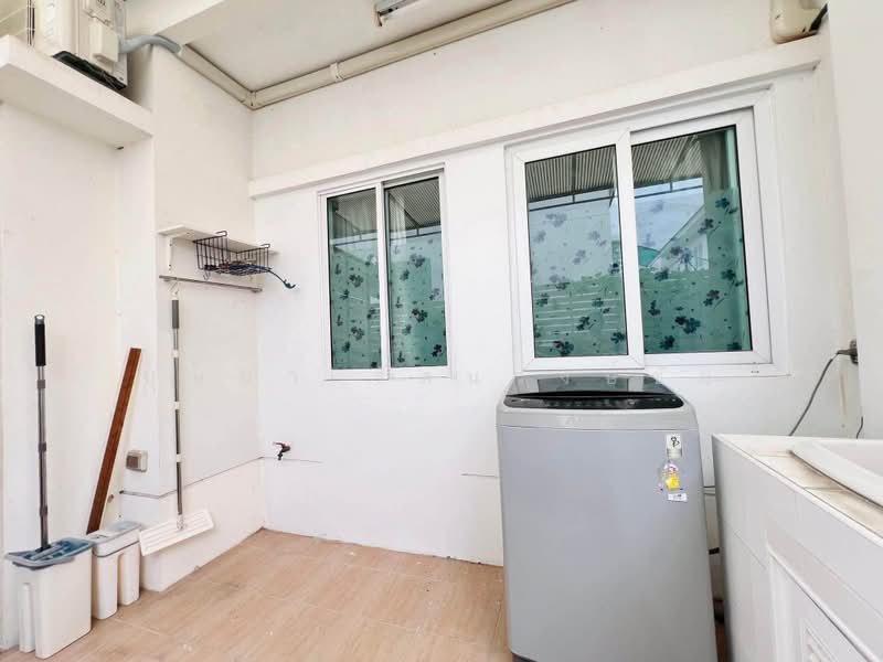 Perfect Place Sukhumvit 77-Suvarnabhumi, Samut Prakan, Lat Krabang Road, Rachathewa, Bang Plee, Samut Prakan, 3 Bedrooms, 200 sqm, Single Detached House For Rent, by บุษบา รัตนวงษ์ชัย, 500465326 - DDproperty.com