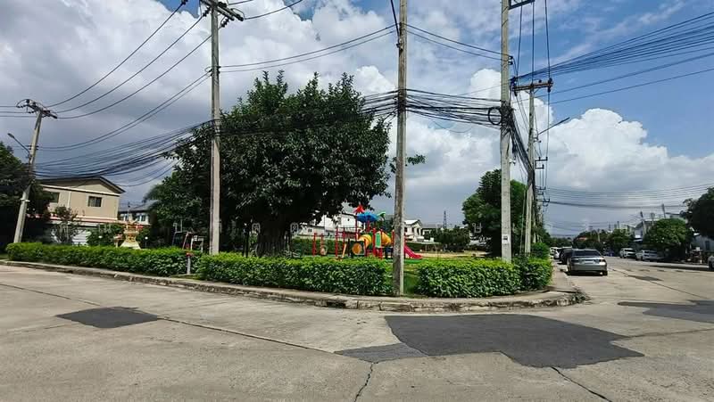 Baan Pruksa 60 Rangsit – Bangpoon, Pathum Thani, Rangsit-Pathum Thani Road, Bang Phun, Muang Pathum Thani, Pathum Thani, 3 Bedrooms, 120 sqm, Townhouse For Sale, by คุณ ปทิตตา รักษ์เจริญ (เจี๊ยบ), 500465345 - DDproperty.com