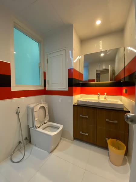 Wind Sukhumvit 23, Bangkok, 136 Soi Sukhumvit 23, Sukhumvit Road, Khlongtoei Nua, Watthana, Bangkok, 3 Bedrooms, 342 sqm, Condo For Rent, by Jirayu Chaiyawattanasiri, 500465356 - DDproperty.com