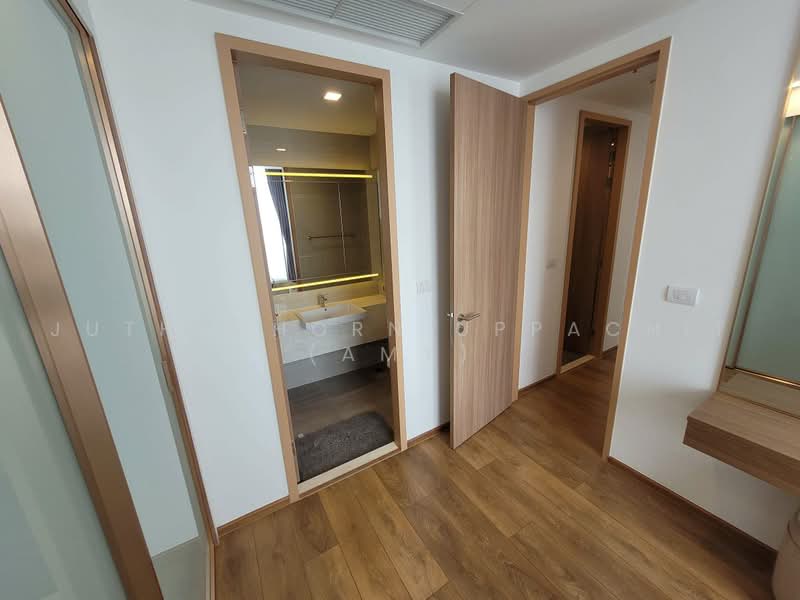Noble BE33, Bangkok, 19 Soi Sukhumvit 33, Khlong Tan Nua, Watthana, Bangkok, 2 Bedrooms, 55 sqm, Condo For Rent, by Juthabhorn Uppachit (Amy), 500465371 - DDproperty.com