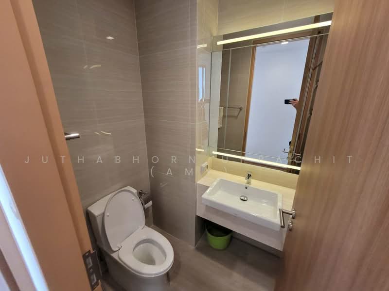 Noble BE33, Bangkok, 19 Soi Sukhumvit 33, Khlong Tan Nua, Watthana, Bangkok, 2 Bedrooms, 55 sqm, Condo For Rent, by Juthabhorn Uppachit (Amy), 500465371 - DDproperty.com