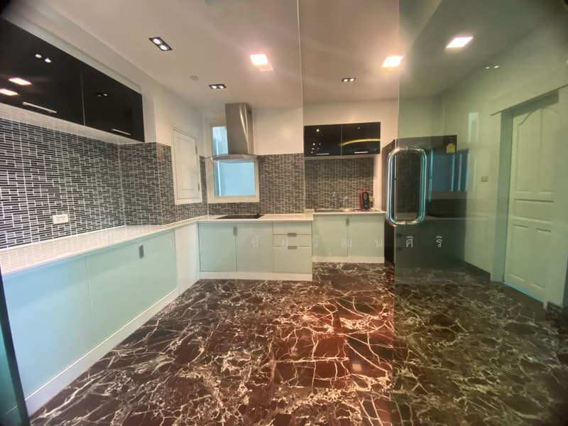 Wind Sukhumvit 23, Bangkok, 136 Soi Sukhumvit 23, Sukhumvit Road, Khlongtoei Nua, Watthana, Bangkok, 3 Bedrooms, 342 sqm, Condo For Sale, by Jirayu Chaiyawattanasiri, 500465378 - DDproperty.com