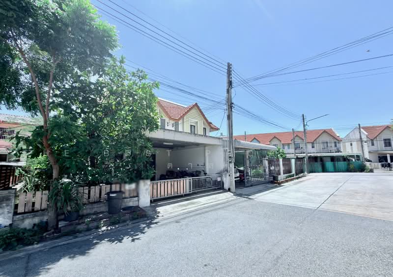แฟมิลี่ทาวน์ 1, Chon Buri (Pattaya), Na Pa, Muang Chon Buri, Chon Buri (Pattaya), 3 Bedrooms, 150 sqm, Semi-Detached House (Twin House) For Sale, by The Best Property ตาล, 500465390 - DDproperty.com