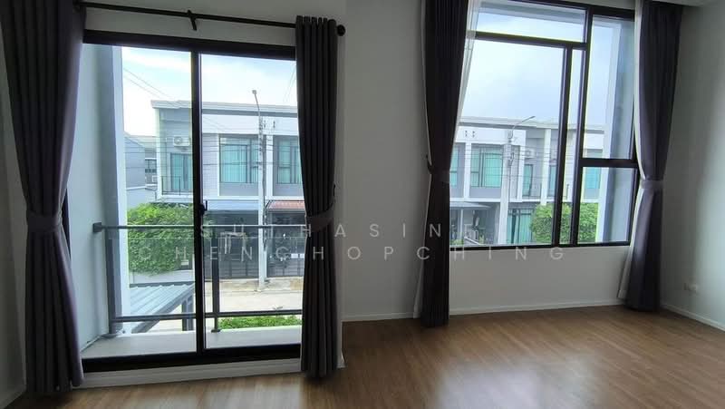 3-BR Townhouse, Bangkok, Bangmot, Thung Khru, Bangkok, 3 Bedrooms, 100 sqm, Townhouse For Sale, by Suthasinee Chenchopching, 500465403 - DDproperty.com
