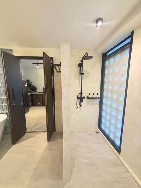 Townhouse Area Sukhumvit 64, Bangkok, Bang Chak, Phra Khanong, Bangkok, 4 Bedrooms, 1 sqm, Townhouse For Sale, by Eastblue Horizon, 500465408 - DDproperty.com