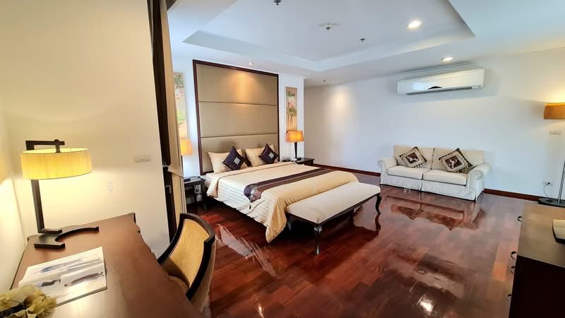 Piyathip Place, Bangkok, 24 Soi Prommitr, Khlong Tan Nua, Watthana, Bangkok, 3 Bedrooms, 260 sqm, Condo For Rent, by Jirayu Chaiyawattanasiri, 500465414 - DDproperty.com