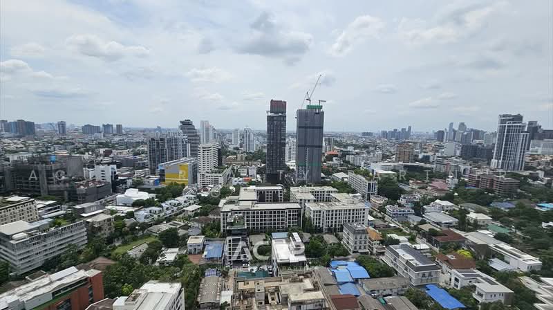 Eight Thonglor Residence, Bangkok, Eight Thonglor Building 88/36, Khlong Tan Nua, Watthana, Bangkok, 3 Bedrooms, 234 sqm, Condo For Sale, by Acute Realty Partner Co.,Ltd., 500465416 - DDproperty.com