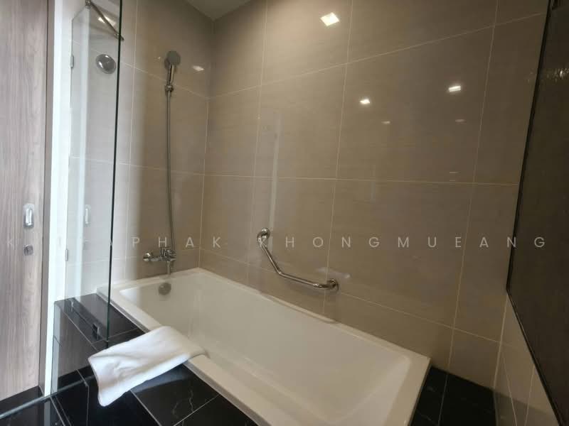Park Origin Phrom Phong (Park 24), Bangkok, 68 Soi Sukhumvit 24, Khong Tan, Khlong Toei, Bangkok, 2 Bedrooms, 56 sqm, Condo For Rent, by Kritaphak Khongmueang, 500465430 - DDproperty.com