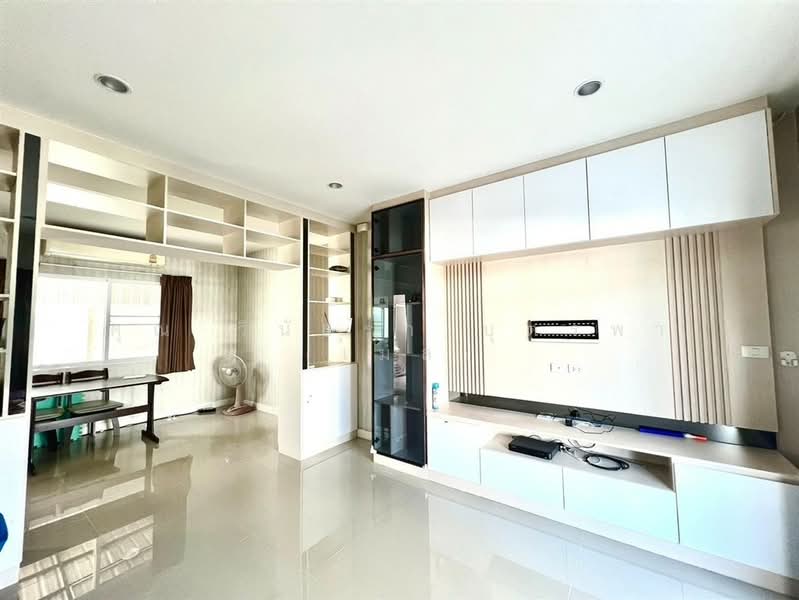 เพอร์เฟค พาร์ค สุวรรณภูมิ 4 ( Perfect Park Suvarnabhumi phase 4 ), กรุงเทพ, ถนนร่มเกล้า, มีนบุรี, กรุงเทพ, 200 ตร.ม., บ้านเดี่ยว ขาย, โดย คุณ วีนัสรา บุตรพา (เมล), 500465435 - DDproperty.com