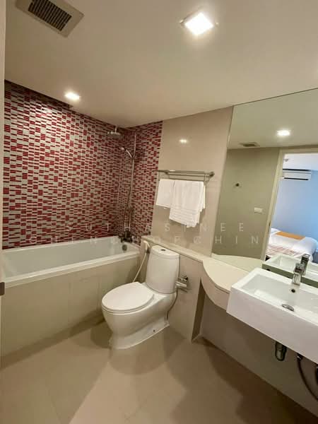Le Nice Ekamai, Bangkok, Sukhumvit 63 Road, Phra Kanong Nua, Watthana, Bangkok, 1 Bedroom, 40 sqm, Condo For Sale, by Suthasinee Chenchopching, 500465449 - DDproperty.com