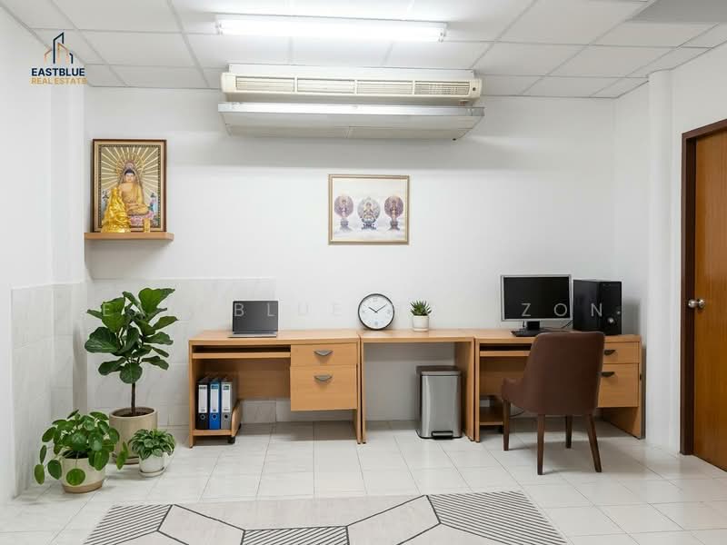 Townhouse Area Chan Rd, Bangkok, Thung Wat Don, Sathon, Bangkok, 4 Bedrooms, 250 sqm, Townhouse For Sale, by Eastblue Horizon, 500465477 - DDproperty.com