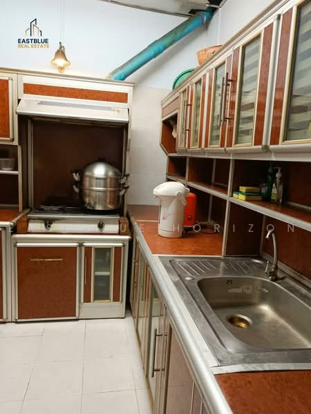 Townhouse Area Chan Rd., กรุงเทพ, ทุ่งวัดดอน, สาทร, กรุงเทพ, 250 ตร.ม., ทาวน์เฮ้าส์ ขาย, โดย Eastblue Horizon, 500465477 - DDproperty.com