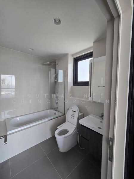 Oka Haus Sukhumvit 36, Bangkok, 3399 Rama 4 Road, Khong Tan, Khlong Toei, Bangkok, 2 Bedrooms, 50 sqm, Condo For Sale, by Suthasinee Chenchopching, 500465482 - DDproperty.com