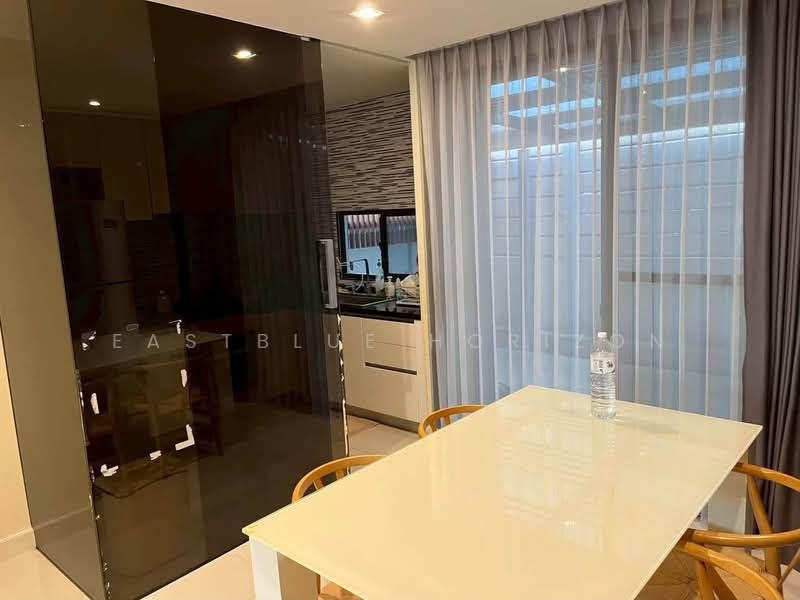 Baan Klang Muang Ratchayothin, Bangkok, 464 Phahonyothin Alley, Sena Nikhom, Chatuchak, Bangkok, 3 Bedrooms, 193 sqm, Townhouse For Sale, by Eastblue Horizon, 500465494 - DDproperty.com