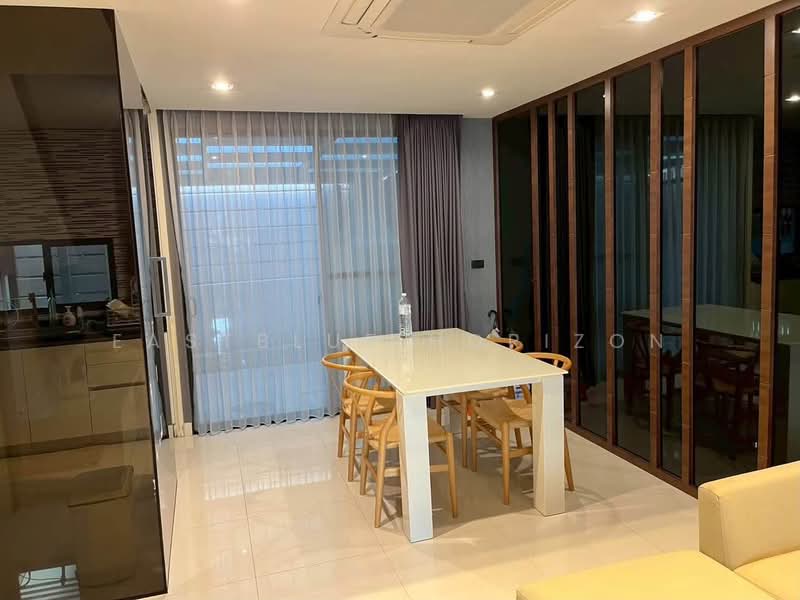 Baan Klang Muang Ratchayothin, Bangkok, 464 Phahonyothin Alley, Sena Nikhom, Chatuchak, Bangkok, 3 Bedrooms, 193 sqm, Townhouse For Sale, by Eastblue Horizon, 500465494 - DDproperty.com