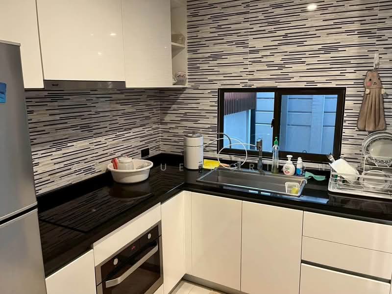 Baan Klang Muang Ratchayothin, Bangkok, 464 Phahonyothin Alley, Sena Nikhom, Chatuchak, Bangkok, 3 Bedrooms, 193 sqm, Townhouse For Sale, by Eastblue Horizon, 500465494 - DDproperty.com