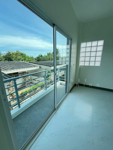 บ้านแฝด 2-ห้องนอน, กรุงเทพ, มีนบุรี, มีนบุรี, กรุงเทพ, 93 ตร.ม., บ้านแฝด ขาย, โดย Suthasinee Chenchopching, 500465503 - DDproperty.com