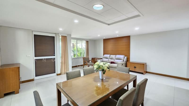 House in Ekkamai, Bangkok, Khlong Tan Nua, Watthana, Bangkok, 4 Bedrooms, 300 sqm, Single Detached House For Rent, by BANGKOK PROPERTY AGENTS, 500465506 - DDproperty.com