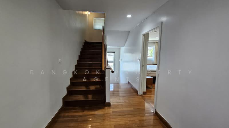 House in Ekkamai, Bangkok, Khlong Tan Nua, Watthana, Bangkok, 4 Bedrooms, 300 sqm, Single Detached House For Rent, by BANGKOK PROPERTY AGENTS, 500465506 - DDproperty.com