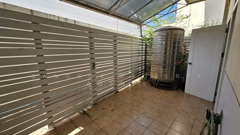 House in Ekkamai, Bangkok, Khlong Tan Nua, Watthana, Bangkok, 4 Bedrooms, 300 sqm, Single Detached House For Rent, by BANGKOK PROPERTY AGENTS, 500465506 - DDproperty.com