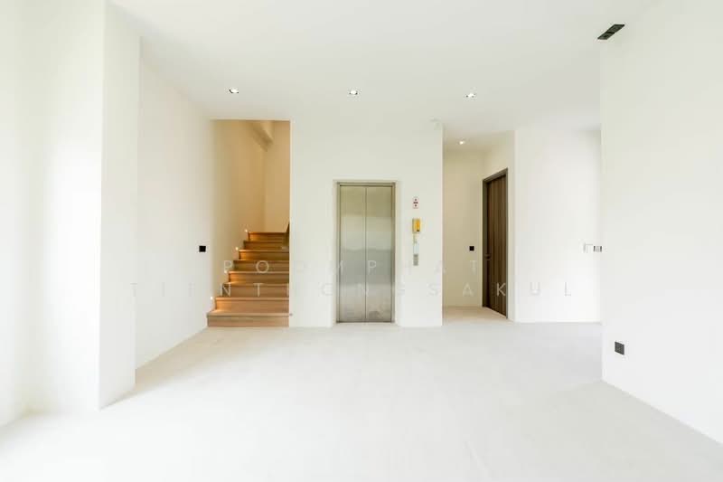 Siraninn Residences Pattanakarn : ศิรนินทร์ เรสซิเดนเซส พัฒนาการ, กรุงเทพ, 585 พัฒนาการ 32, สวนหลวง, กรุงเทพ, 659 ตร.ม., บ้านเดี่ยว ขาย, โดย Poomphat Tienthongsakul, 500465551 - DDproperty.com