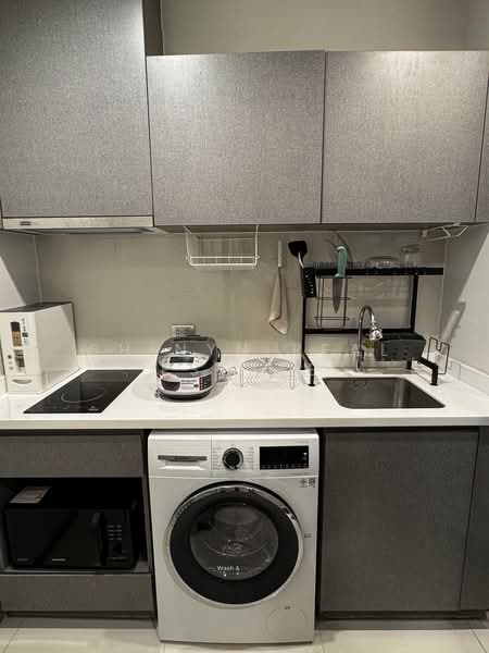 Life Asoke Hype, Bangkok, 339 Chaturathit Rd, Makkasan, Ratchathewi, Bangkok, 1 Bedroom, 35 sqm, Condo For Rent, by Shinyu Real Estate, 500465573 - DDproperty.com