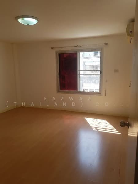 Spacious 4BR Townhouse in Nuan Chan Near Kaset–Nawamin, Bangkok, Nuan Chan, Bueng Kum, Bangkok, 4 Bedrooms, 197 sqm, Townhouse For Sale, by Fazwaz (Thailand) Co., Ltd., 500465625 - DDproperty.com