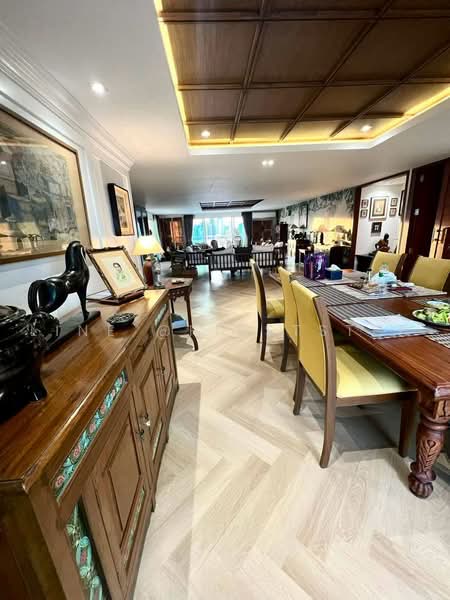 Regent On The Park 3, Bangkok, 185 Soi Sukhumvit 39 Sukhumvit Road, Khlong Tan Nua, Watthana, Bangkok, 3 Bedrooms, 250 sqm, Condo For Sale, by LINE @firststep, 500465653 - DDproperty.com