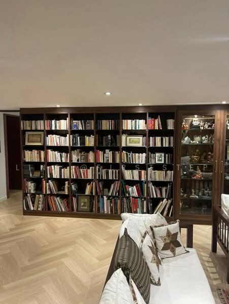 Regent On The Park 3, Bangkok, 185 Soi Sukhumvit 39 Sukhumvit Road, Khlong Tan Nua, Watthana, Bangkok, 3 Bedrooms, 250 sqm, Condo For Sale, by LINE @firststep, 500465653 - DDproperty.com
