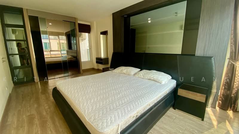 Voque Sukhumvit 16, Bangkok, Soi Sukhumvit 16, Khlong Toei, Bangkok, 2 Bedrooms, 75 sqm, Condo For Rent, by Kritaphak Khongmueang, 500465685 - DDproperty.com