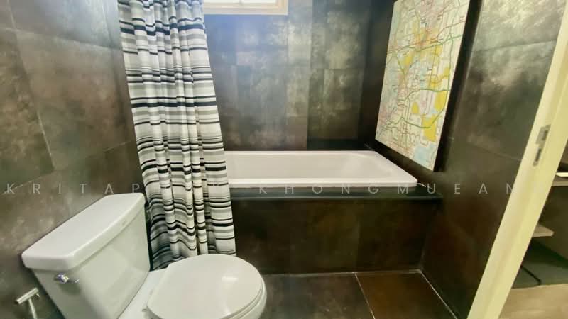 Voque Sukhumvit 16, Bangkok, Soi Sukhumvit 16, Khlong Toei, Bangkok, 2 Bedrooms, 75 sqm, Condo For Rent, by Kritaphak Khongmueang, 500465685 - DDproperty.com
