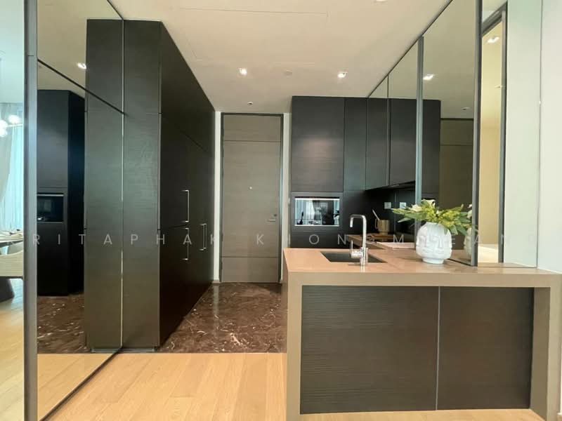 28 Chidlom, Bangkok, 28 Chit Lom Alley, Lumphini, Pathum Wan, Bangkok, 2 Bedrooms, 88 sqm, Condo For Rent, by Kritaphak Khongmueang, 500465689 - DDproperty.com