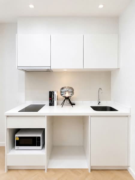 Life Sukhumvit 48, Bangkok, Soi Sukhumvit 48, Phra Kanong, Khlong Toei, Bangkok, 2 Bedrooms, 40 sqm, Condo For Sale, by Poonyaporn Veerabulyarit, 500465690 - DDproperty.com