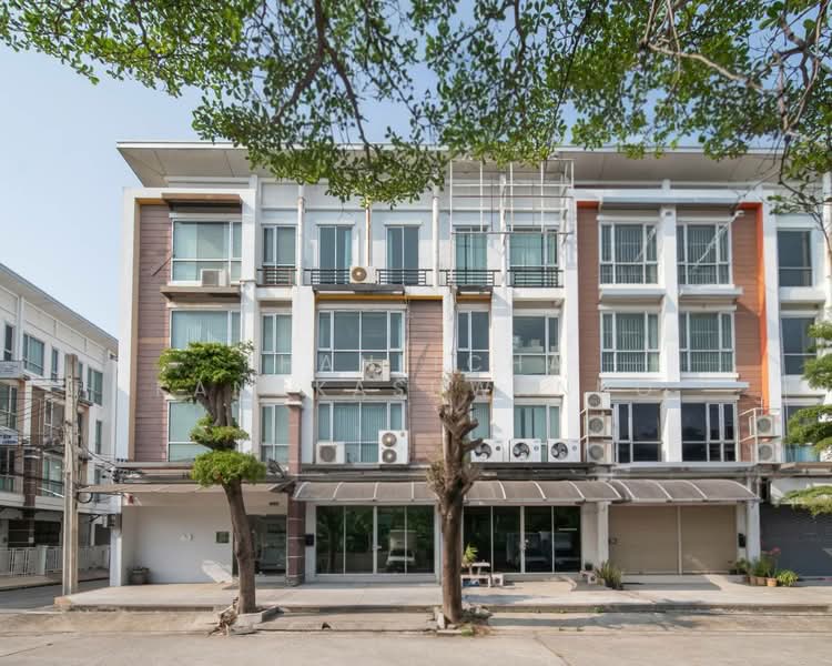 ทาวน์โฮม RK OFFICE PARK ลาดกระบัง เขตลาดกระบัง, Bangkok, Khlong Sam Prawet, Lat Krabang, Bangkok, 4 Bedrooms, 246 sqm, Townhouse For Rent, by Thanitcha Kangkasuwanno, 500465700 - DDproperty.com