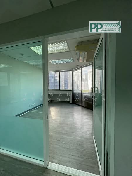 CODE:PP1-A001-0726 ให้เช่าอาคารสำนักงาน มีทั้งหมด 4 ยูนิต พื้นที่ใช้สอยขนาด 181ตรม เเละ 218 ตรม ใจกล, Bangkok, Huai Khwang, Bangkok, , 181 sqm, Office Space For Rent, by PRAWANRUNG KRAHOMWONG, 500465706 - DDproperty.com