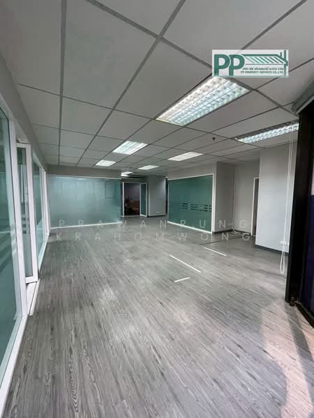 CODE:PP1-A001-0726 ให้เช่าอาคารสำนักงาน มีทั้งหมด 4 ยูนิต พื้นที่ใช้สอยขนาด 181ตรม เเละ 218 ตรม ใจกล, Bangkok, Huai Khwang, Bangkok, , 181 sqm, Office Space For Rent, by PRAWANRUNG KRAHOMWONG, 500465706 - DDproperty.com