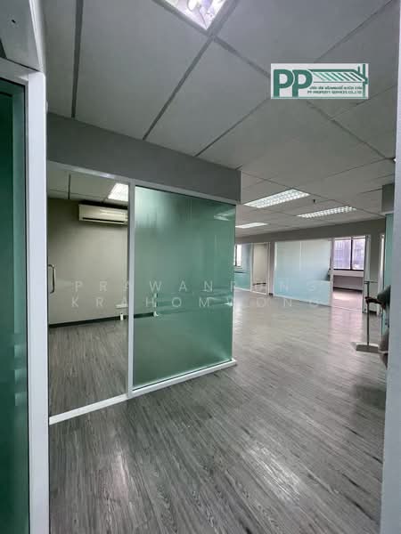 CODE:PP1-A001-0726 ให้เช่าอาคารสำนักงาน มีทั้งหมด 4 ยูนิต พื้นที่ใช้สอยขนาด 181ตรม เเละ 218 ตรม ใจกล, Bangkok, Huai Khwang, Bangkok, , 181 sqm, Office Space For Rent, by PRAWANRUNG KRAHOMWONG, 500465706 - DDproperty.com