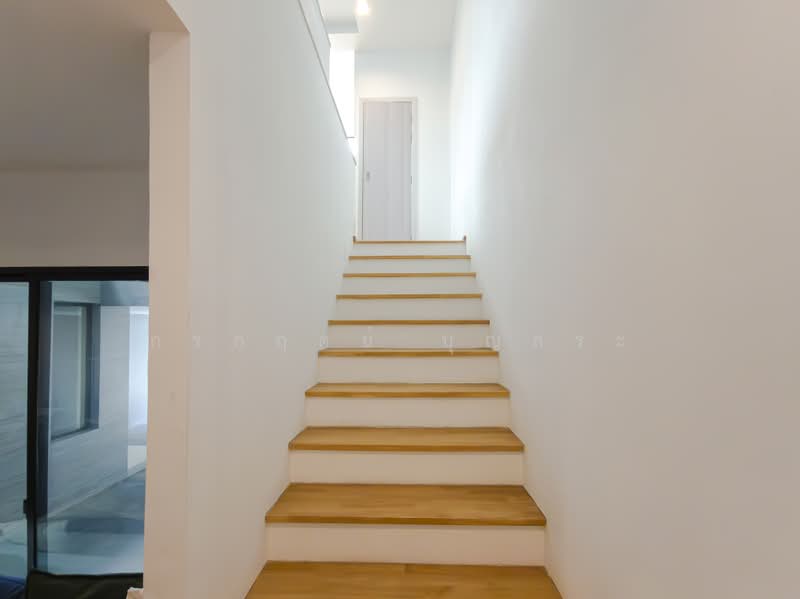 Nirvana Define Srinakarin-Rama 9, Bangkok, Srinakarin - Rom Klao Road, Saphan Sung, Bangkok, 4 Bedrooms, 350 sqm, Townhouse For Sale, by กรกฤตย์ บุญสระ, 500465710 - DDproperty.com