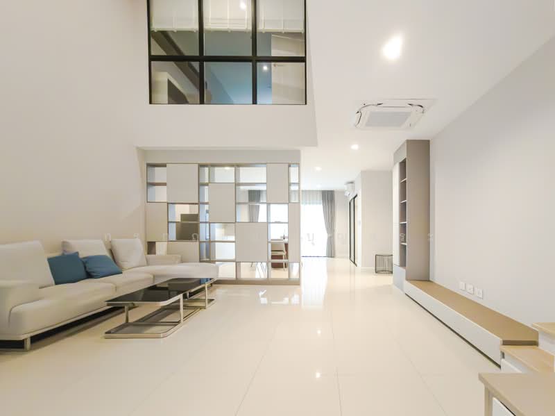 Nirvana Define Srinakarin-Rama 9, Bangkok, Srinakarin - Rom Klao Road, Saphan Sung, Saphan Sung, Bangkok, 3 Bedrooms, 285 sqm, Townhouse For Sale, by กรกฤตย์ บุญสระ, 500465727 - DDproperty.com
