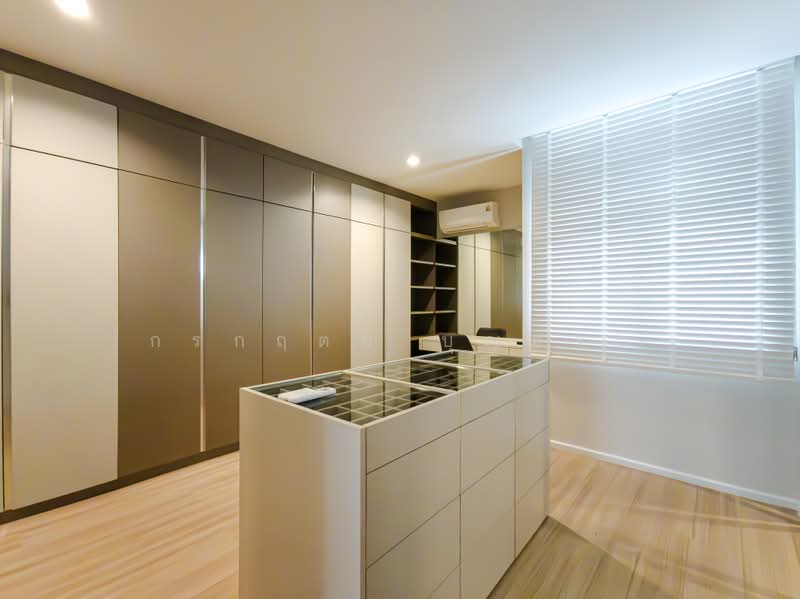 Nirvana Define Srinakarin-Rama 9, Bangkok, Srinakarin - Rom Klao Road, Saphan Sung, Saphan Sung, Bangkok, 3 Bedrooms, 285 sqm, Townhouse For Sale, by กรกฤตย์ บุญสระ, 500465727 - DDproperty.com