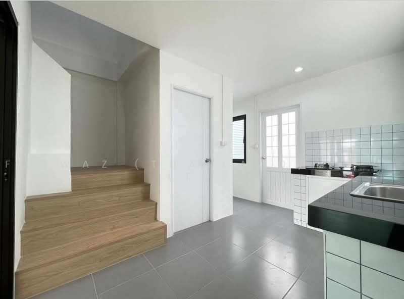 Spacious 2BR Townhouse in Phetkasem 81, 150 SqM at Only THB 2.29M, Bangkok, Nong Kham, Nong Khaem, Bangkok, 2 Bedrooms, 150 sqm, Townhouse For Sale, by Fazwaz (Thailand) Co., Ltd., 500465728 - DDproperty.com