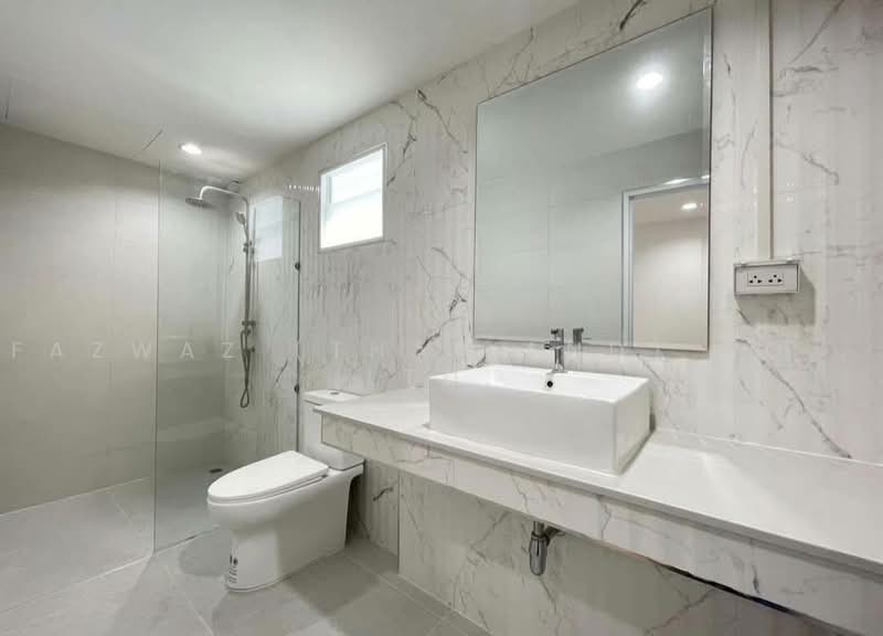 Spacious 2BR Townhouse in Phetkasem 81, 150 SqM at Only THB 2.29M, Bangkok, Nong Kham, Nong Khaem, Bangkok, 2 Bedrooms, 150 sqm, Townhouse For Sale, by Fazwaz (Thailand) Co., Ltd., 500465728 - DDproperty.com