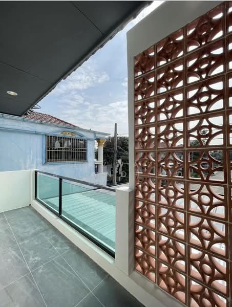 Spacious 2BR Townhouse in Phetkasem 81, 150 SqM at Only THB 2.29M, Bangkok, Nong Kham, Nong Khaem, Bangkok, 2 Bedrooms, 150 sqm, Townhouse For Sale, by Fazwaz (Thailand) Co., Ltd., 500465728 - DDproperty.com