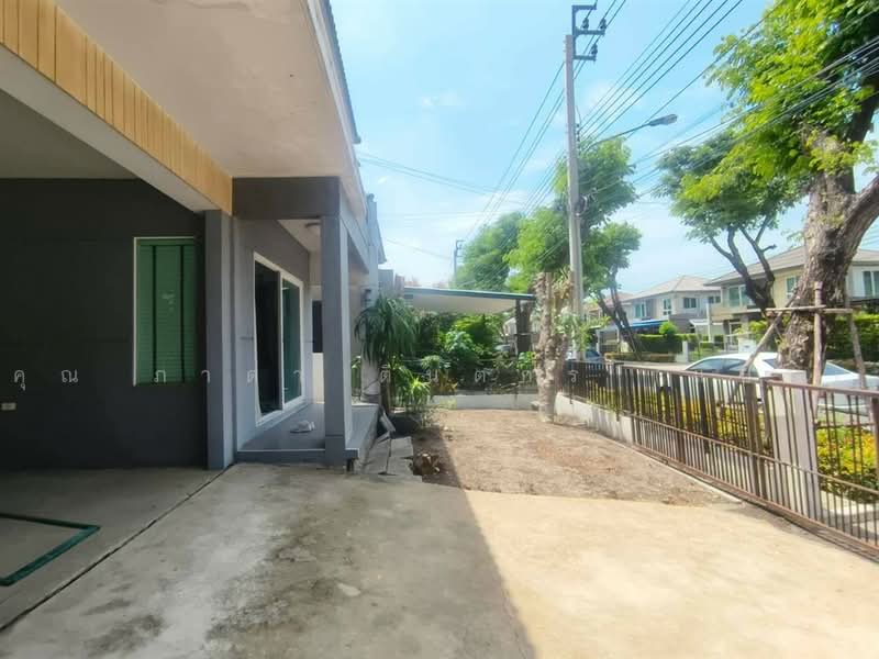 Baan Pruklada Suvarnabhumi, Samut Prakan, Lad Krabang Road Soi Lat Krabang 54, Srisa Chorakhe Noi, Bang Sao Thong, Samut Prakan, 3 Bedrooms, 240 sqm, Single Detached House For Sale, by คุณ ภาดา ตินตกร (แป๋ม), 500465744 - DDproperty.com