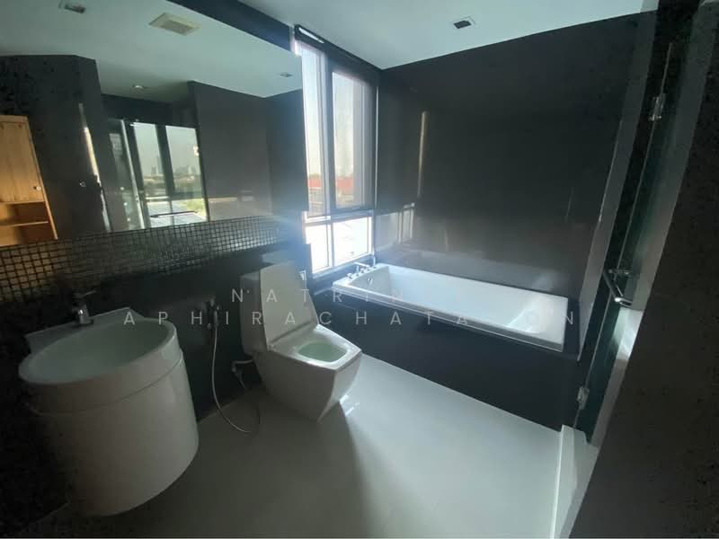 Rhythm Sathorn, Bangkok, 141 Soi Sathorn 21, Yan Nawa, Sathon, Bangkok, 1 Bedroom, 50 sqm, Condo For Rent, by Natrinee Aphirachatanon, 500465751 - DDproperty.com