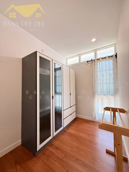 A house for rent near Charoen Charoen Market, Chiang Mai Rental Price: 25,000 THB / month No.7H237, Chiang Mai, Pa Bong, Saraphi, Chiang Mai, 4 Bedrooms, 150 sqm, Single Detached House For Rent, by Baandeedee Chiangmai, 500465755 - DDproperty.com